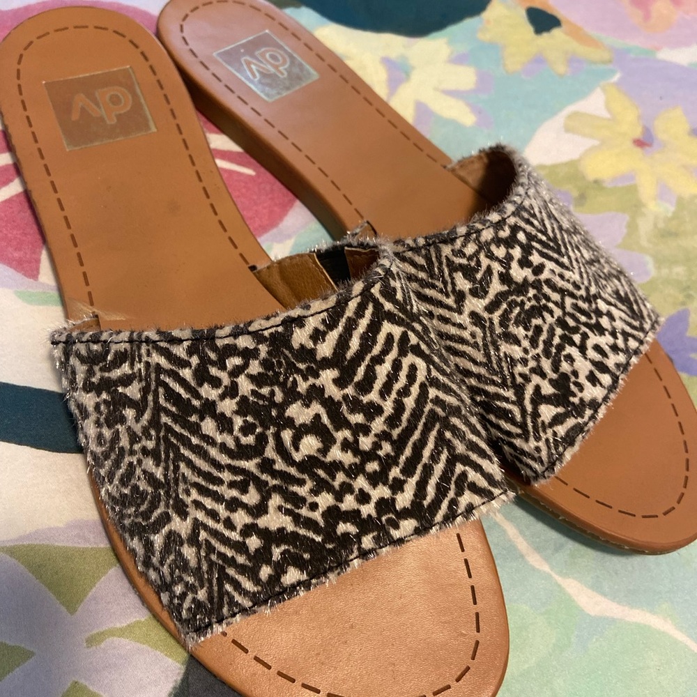 Super cute sandals. Black and white, go with everything